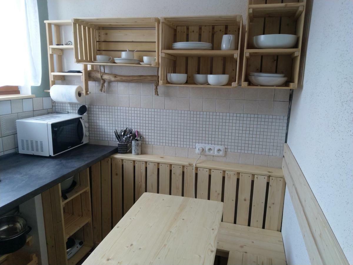 Apartmany Sharka -Sarka Justrova Дечин Екстер'єр фото